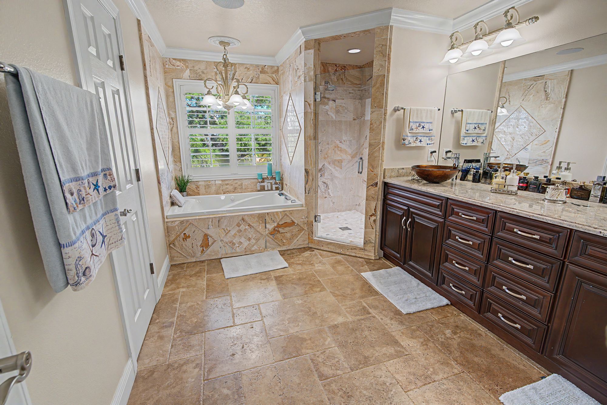 Bathroom with soaking tub and double vanity